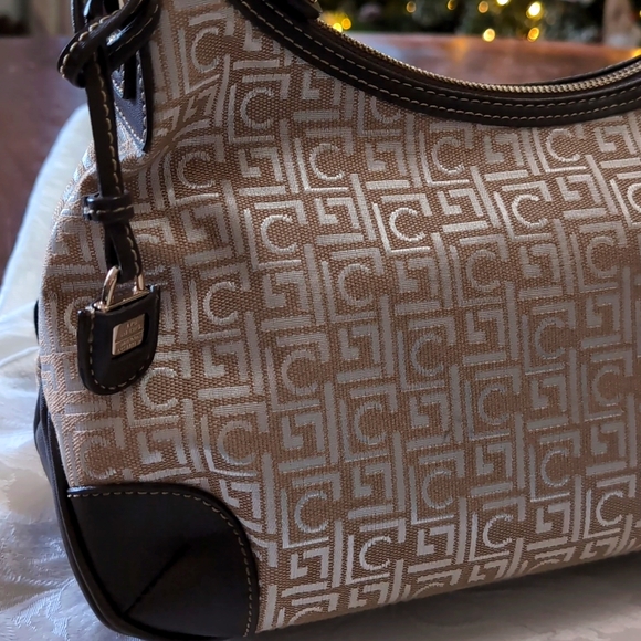 Liz Claiborne Should bag - Picture 5 of 17